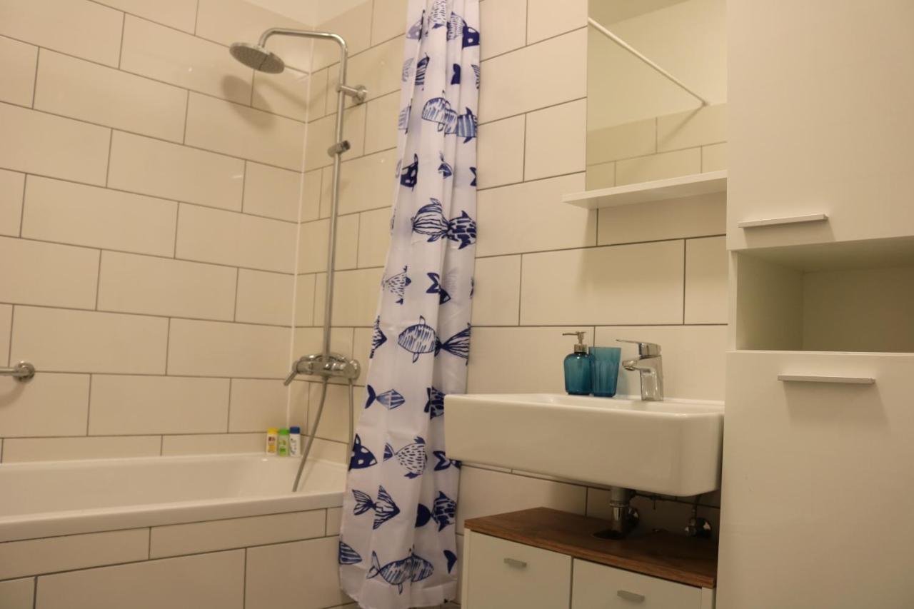 Apartment D&E Punat - Free Parking And Wi-Fi Buitenkant foto