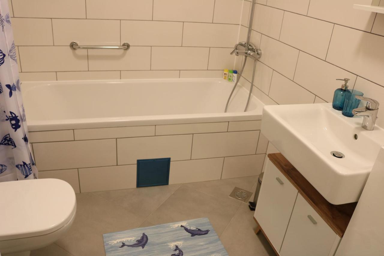 Apartment D&E Punat - Free Parking And Wi-Fi Buitenkant foto