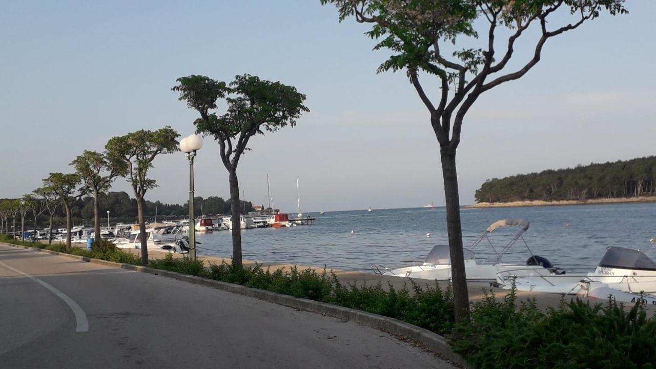 Apartment D&E Punat - Free Parking And Wi-Fi Buitenkant foto