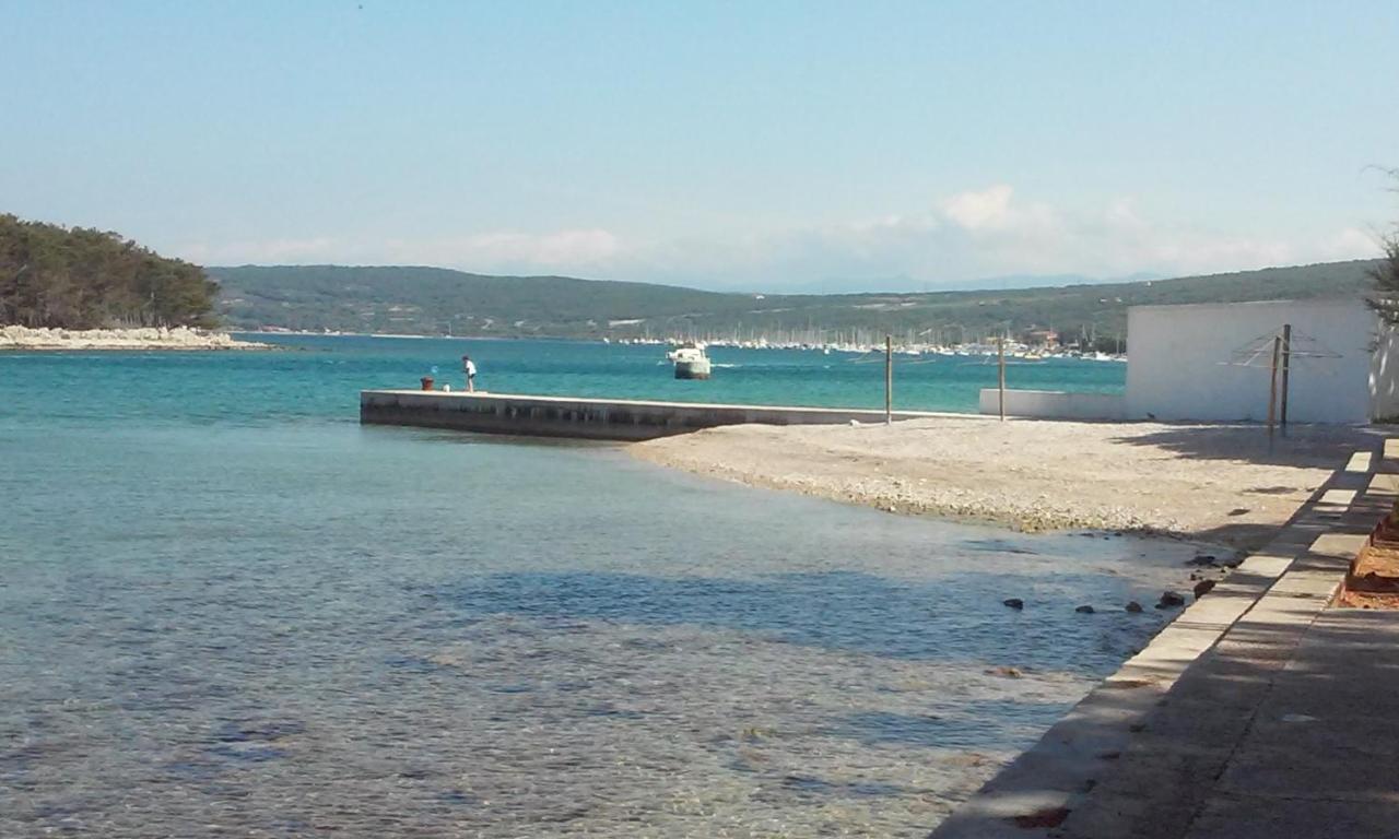 Apartment D&E Punat - Free Parking And Wi-Fi Buitenkant foto